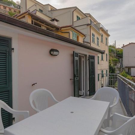 Carruggio Lägenhet Riomaggiore Exteriör bild