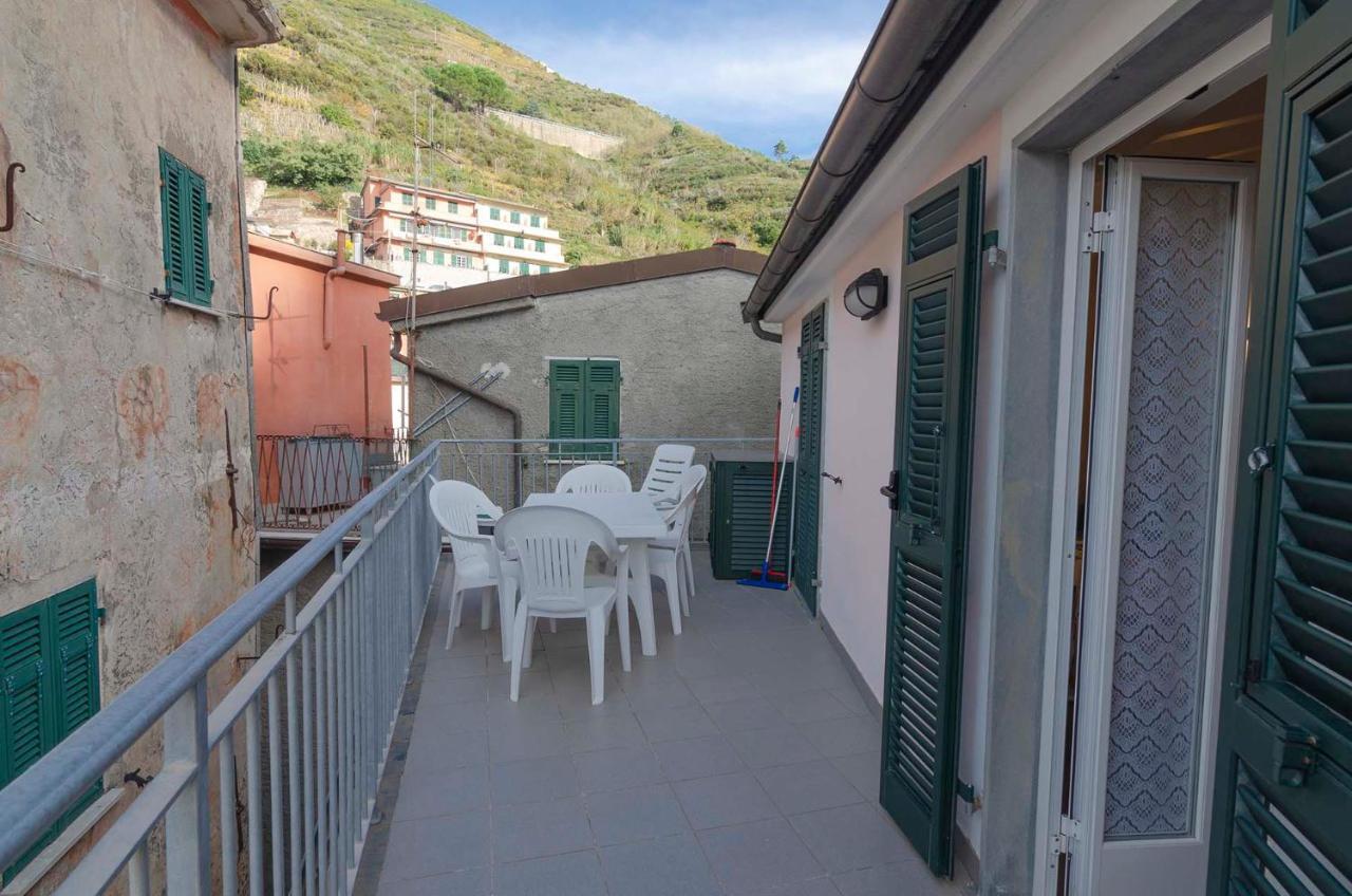 Carruggio Lägenhet Riomaggiore Exteriör bild